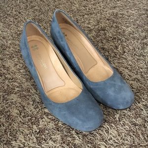 Naturalizer suede blue heels